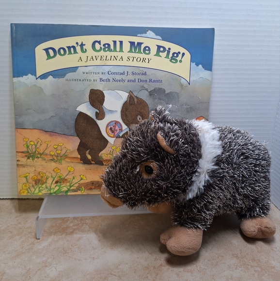Fiesta Plush Javelina And Don't Call Me Pig Book Set Cream Tipped Brown Plush 8" - Picture 1 of 13
